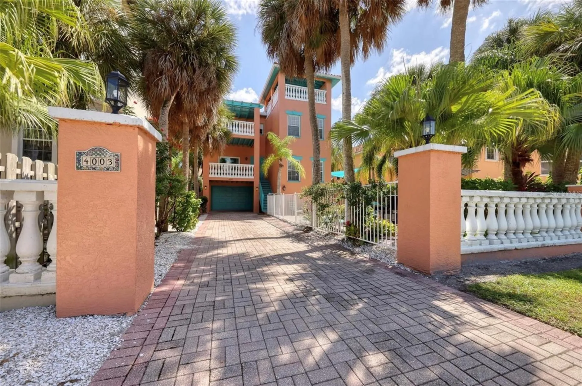 4003 5th Avenue Holmes Beach FL 34217