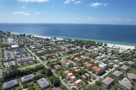 4003 5th Avenue Holmes Beach FL 34217