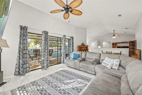 1285 Henry Avenue Spring Hill FL 34608