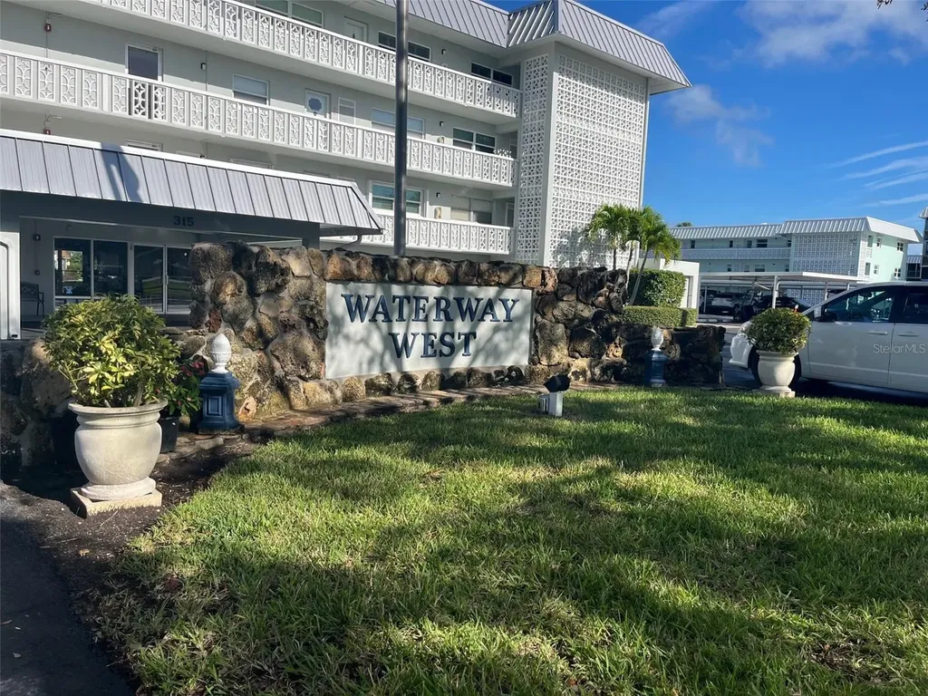 315 N Causeway New Smyrna Beach FL 32169