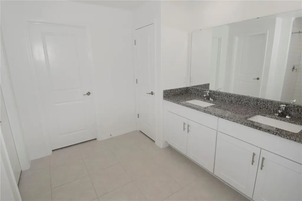 36618 Garden Wall Way Zephyrhills FL 33541