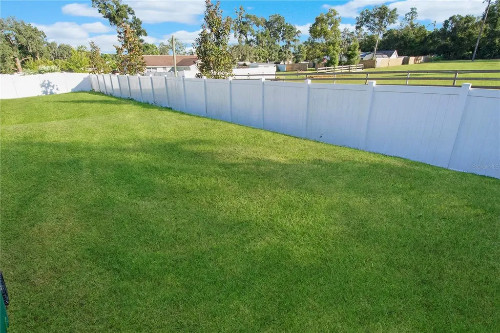 36618 Garden Wall Way Zephyrhills FL 33541
