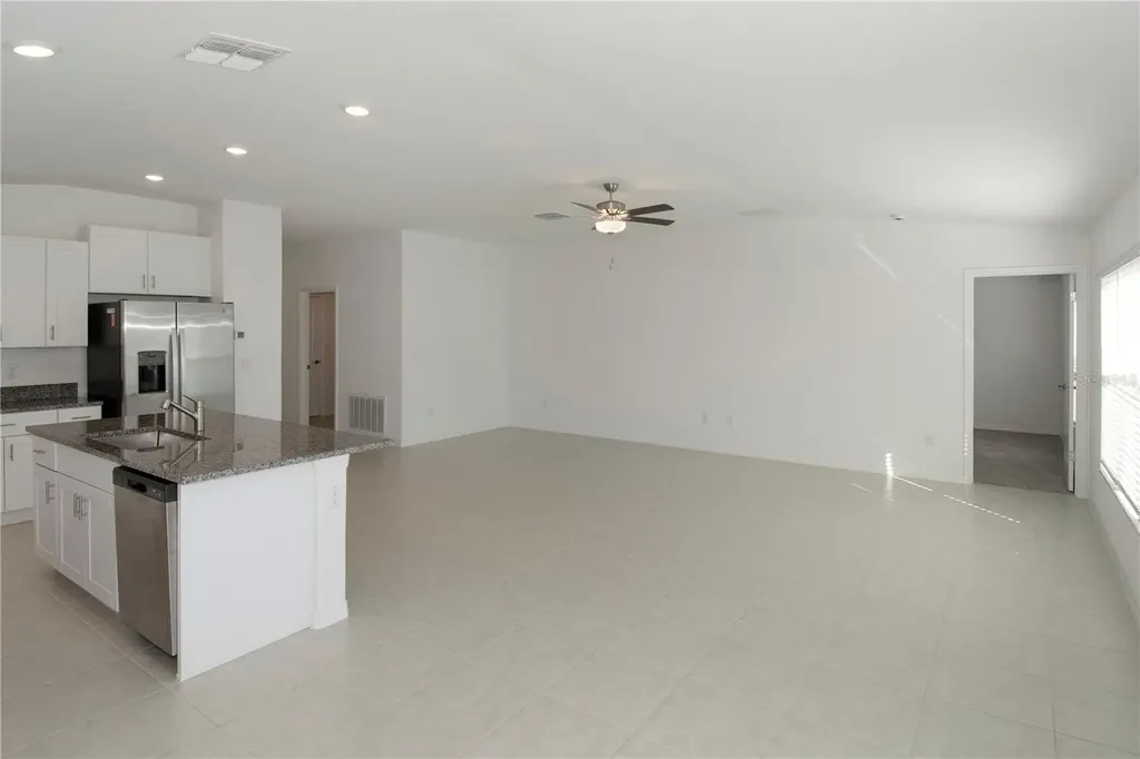 36618 Garden Wall Way Zephyrhills FL 33541