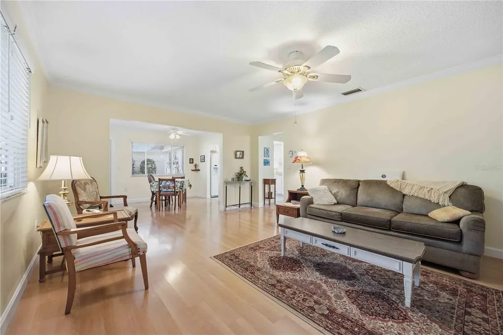 5453 Riverbluff Circle Sarasota FL 34231