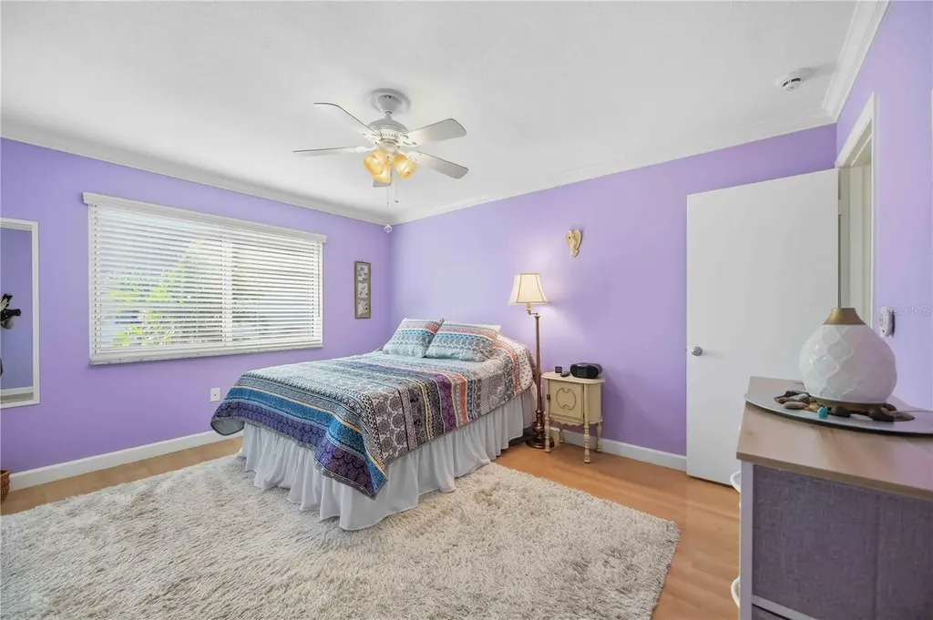 5453 Riverbluff Circle Sarasota FL 34231
