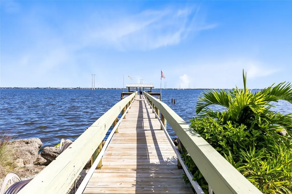 3901 Dixie Highway NE Palm Bay FL 32905