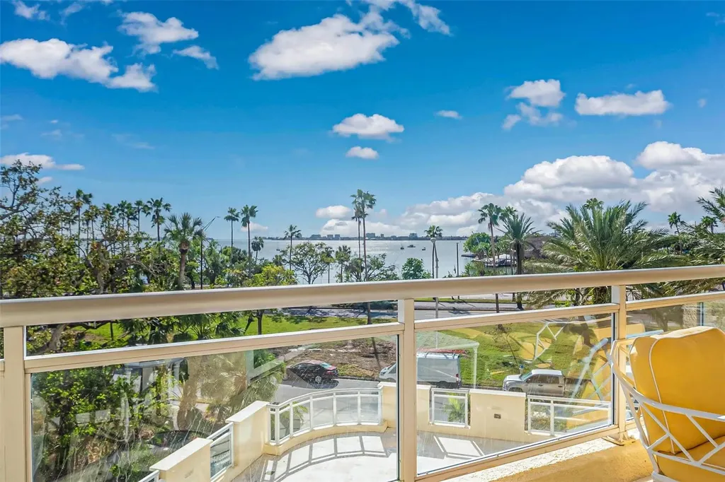 340 S Palm Avenue Sarasota FL 34236