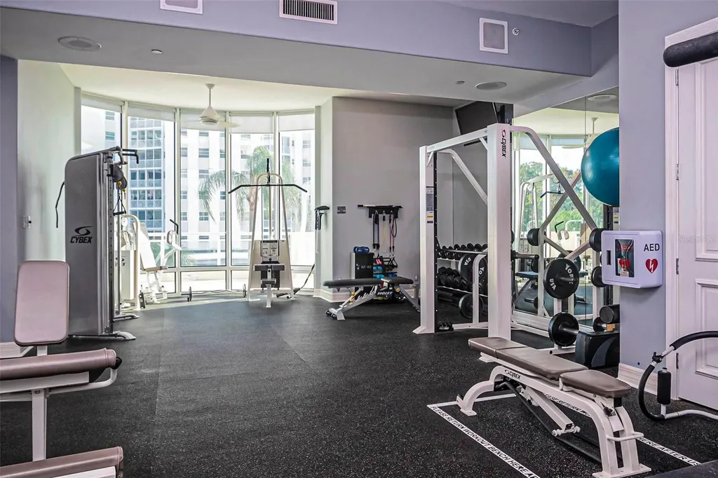 340 S Palm Avenue Sarasota FL 34236