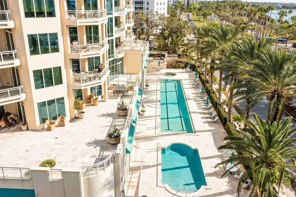 340 S Palm Avenue Sarasota FL 34236