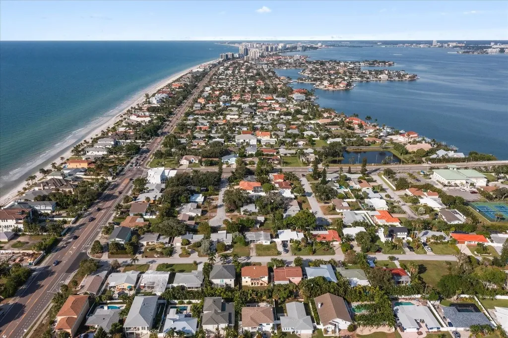 941 Palm Drive Belleair Beach FL 33786