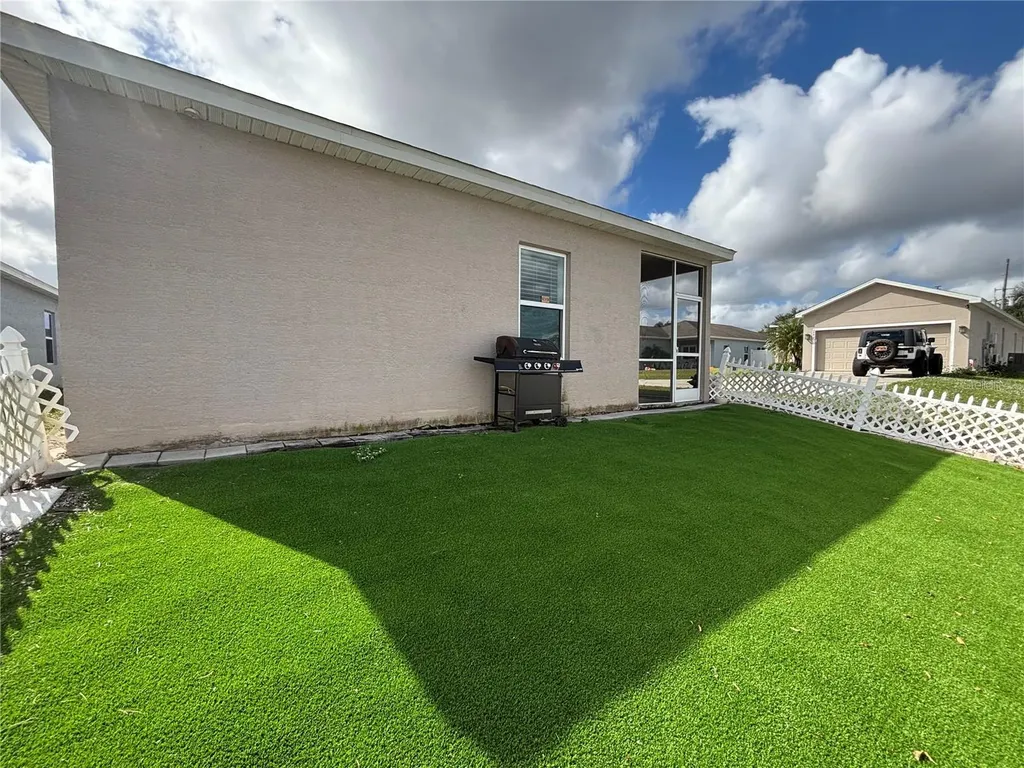 2845 Whispering Trails Drive Winter Haven FL 33884
