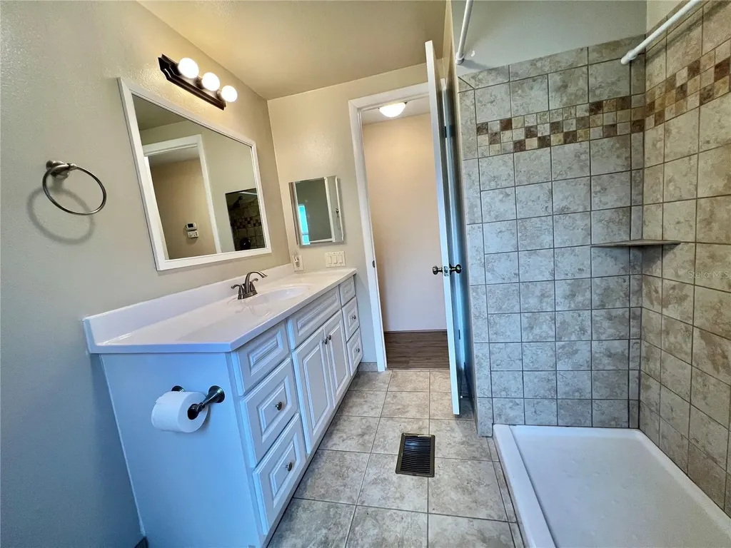176 Azalea Trail Leesburg FL 34748