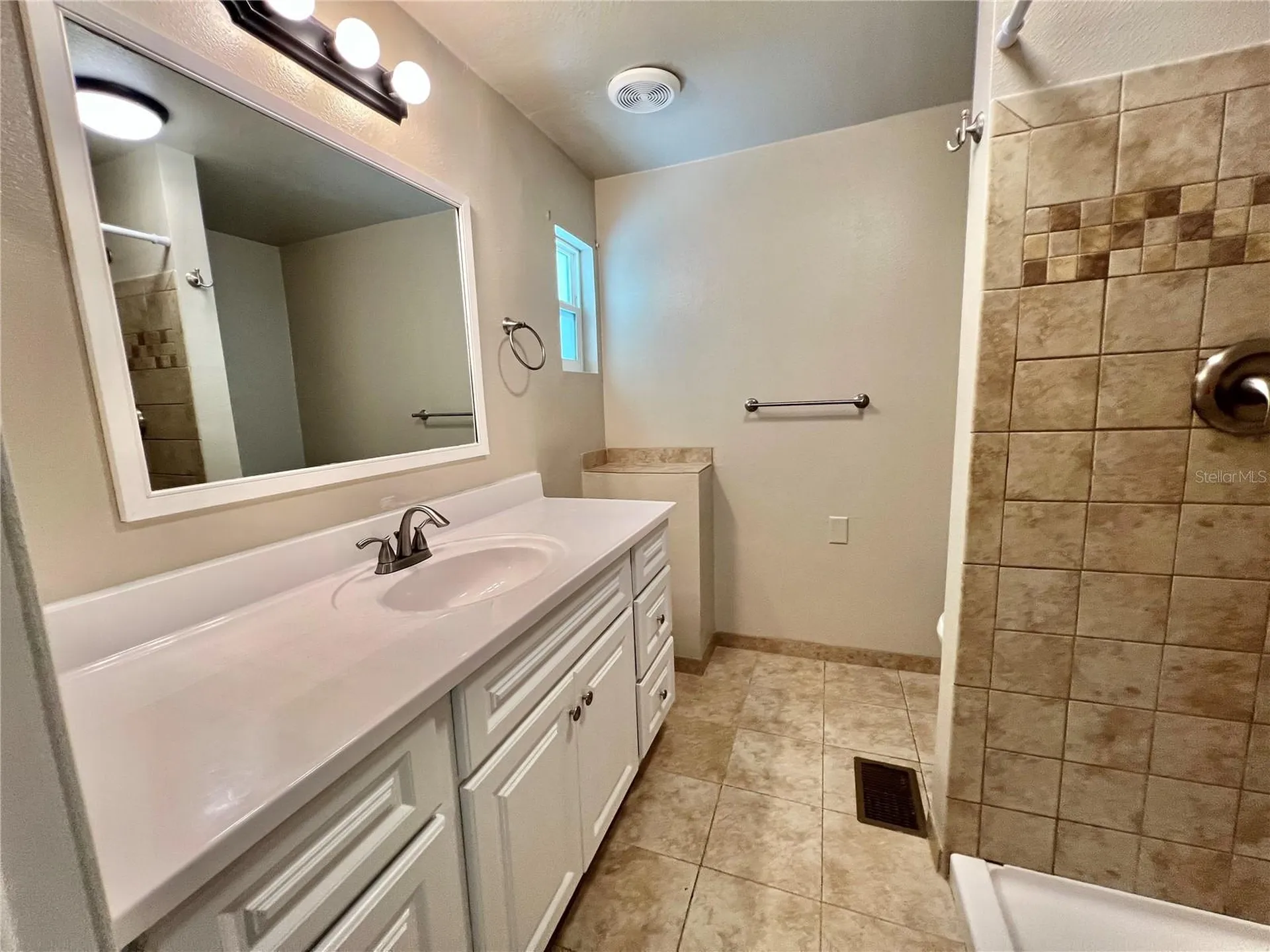 176 Azalea Trail Leesburg FL 34748