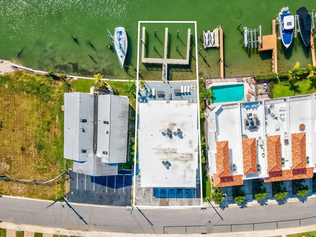 185 Brightwater Drive Clearwater Beach FL 33767