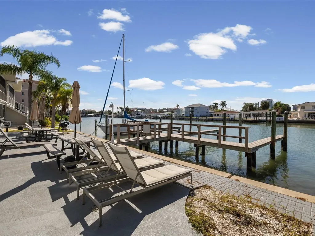 185 Brightwater Drive Clearwater Beach FL 33767
