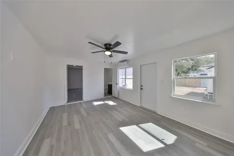 1303 E New Orleans Avenue Tampa FL 33603