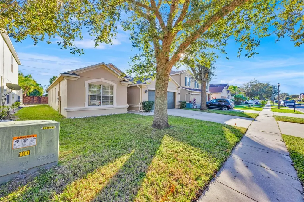 4647 Caverns Drive Kissimmee FL 34758