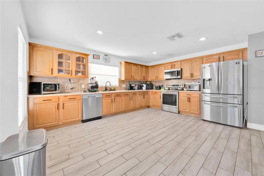 4647 Caverns Drive Kissimmee FL 34758