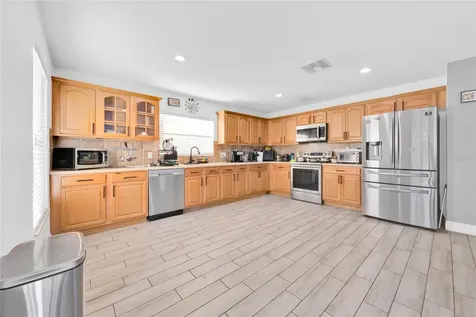 4647 Caverns Drive Kissimmee FL 34758