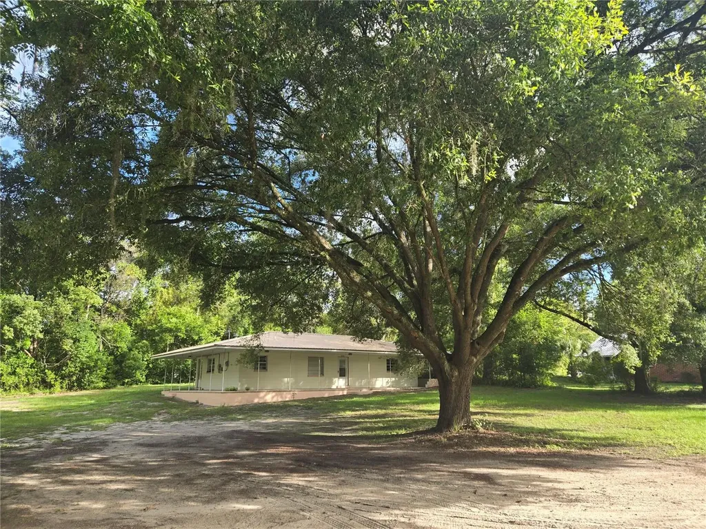18566 NW 242nd Street High Springs FL 32643