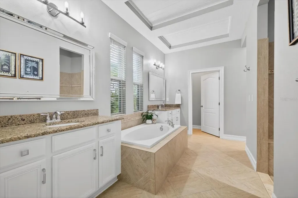 6609 Current Drive Apollo Beach FL 33572