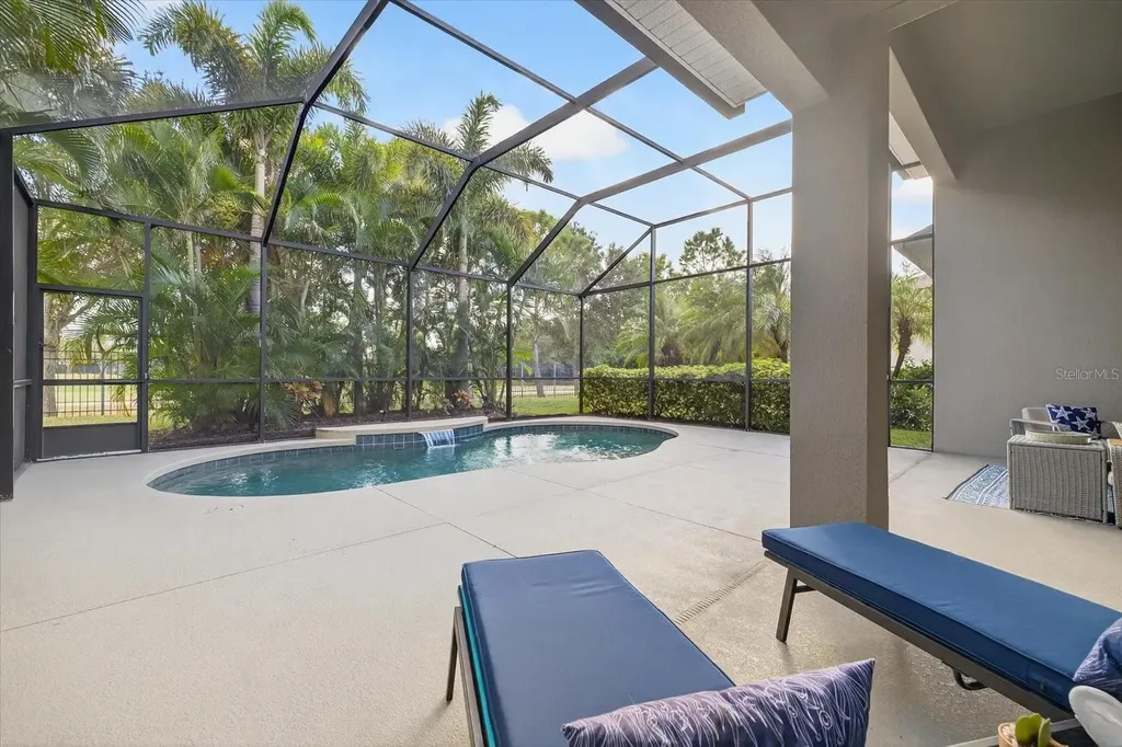 6609 Current Drive Apollo Beach FL 33572