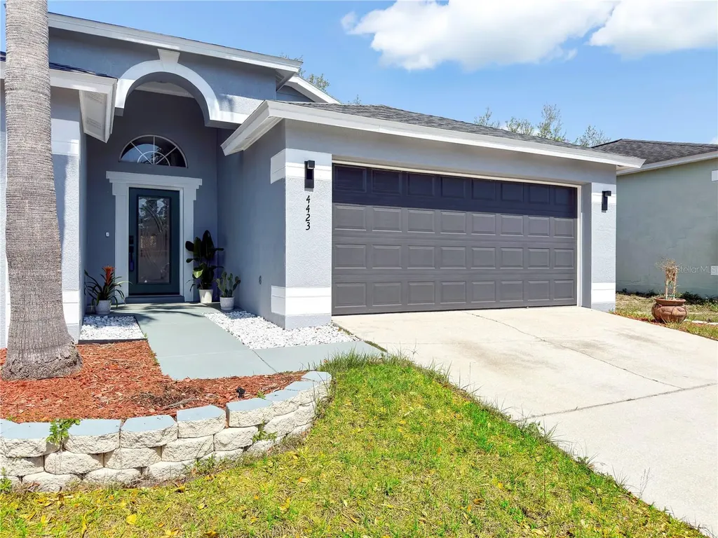4423 Horseshoe Pick Lane Valrico FL 33594