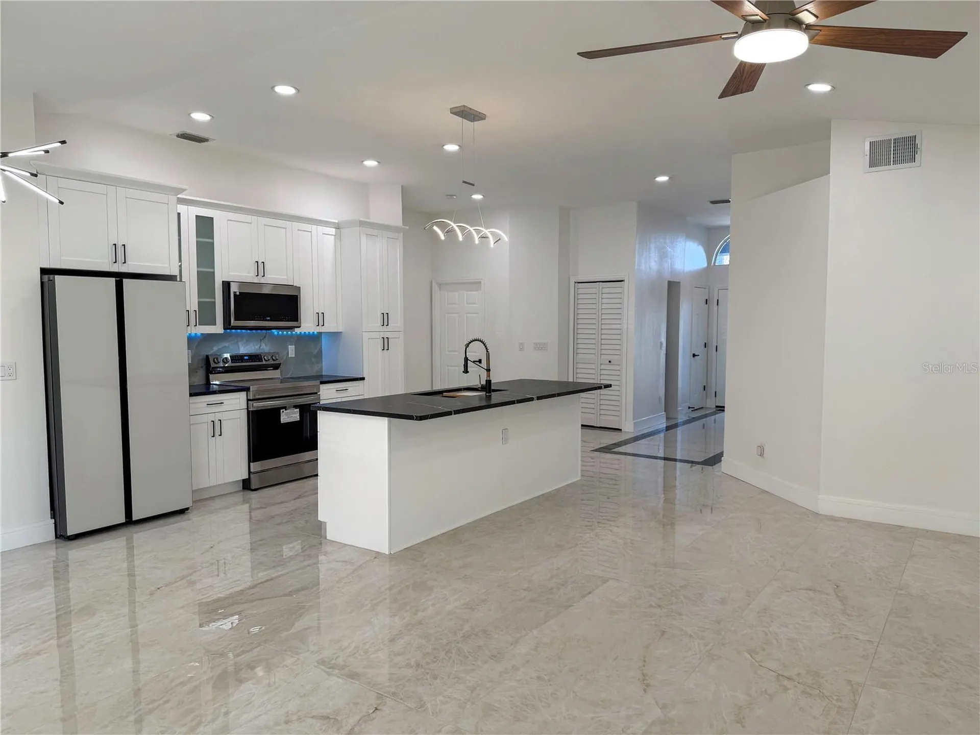4423 Horseshoe Pick Lane Valrico FL 33594