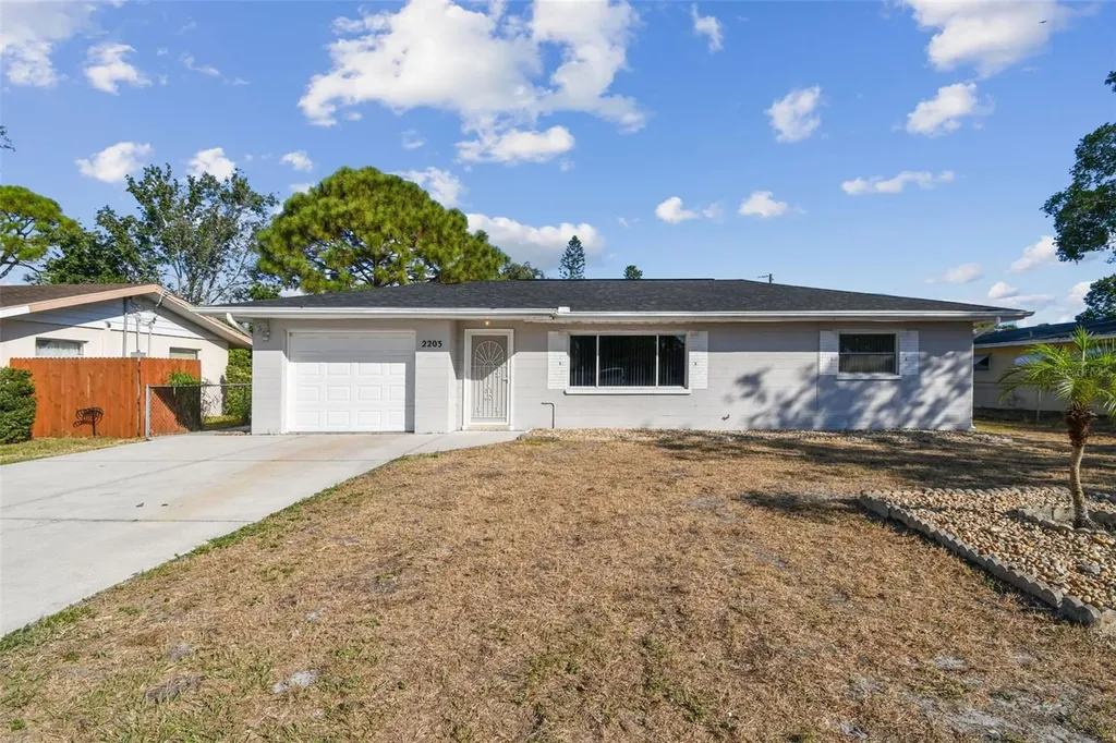 2203 48th Avenue W Bradenton FL 34207