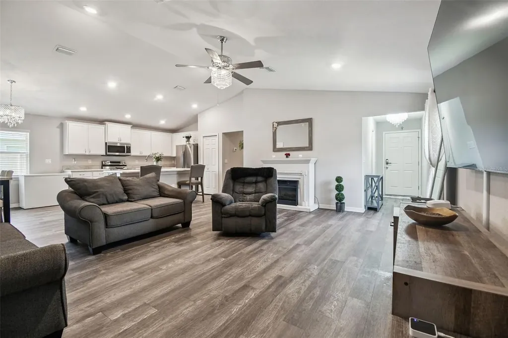 114 Eagle Summit Drive Ruskin FL 33570