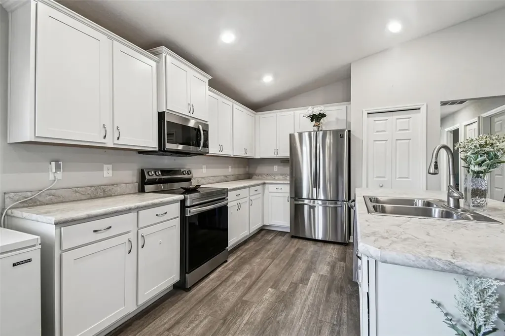 114 Eagle Summit Drive Ruskin FL 33570