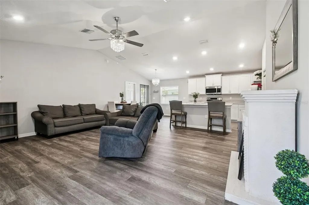 114 Eagle Summit Drive Ruskin FL 33570