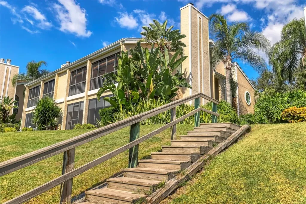 8702 54th Avenue W Bradenton FL 34210