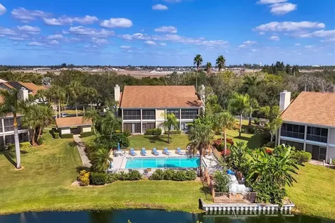 8702 54TH Avenue W Bradenton FL 34210