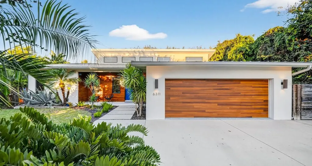 6311 River Road New Smyrna Beach FL 32169