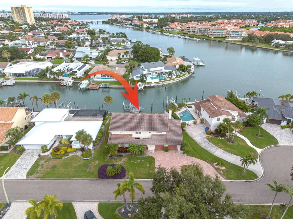 4927 62nd Avenue S St Petersburg FL 33715