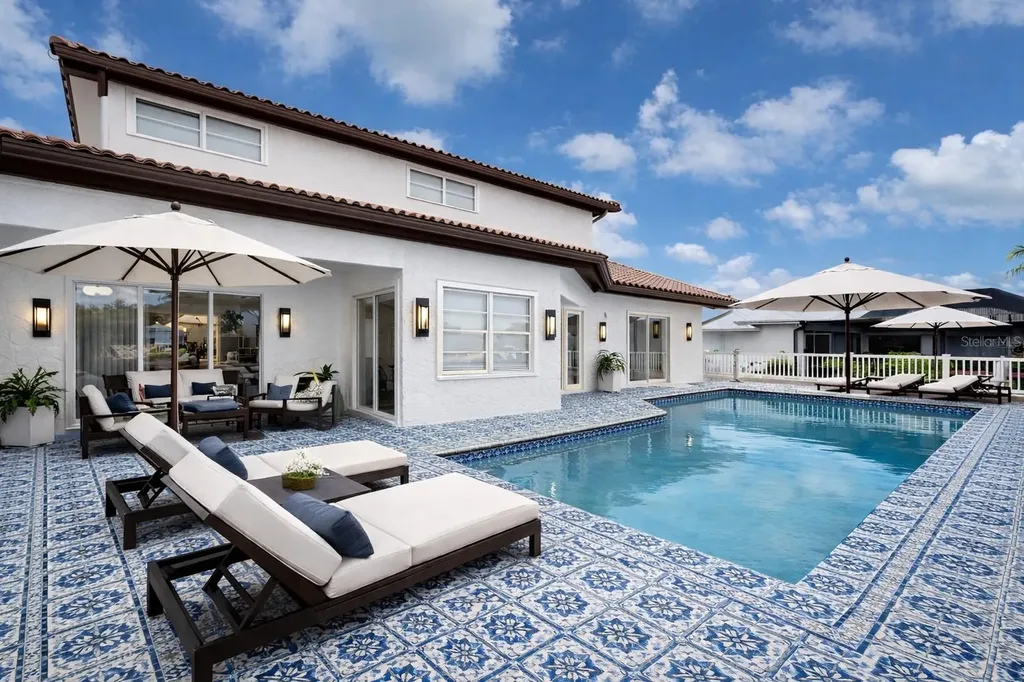 4927 62nd Avenue S St Petersburg FL 33715