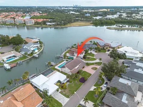 4927 62nd Avenue S St Petersburg FL 33715