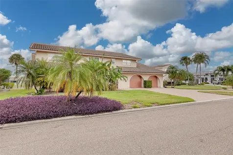 4927 62nd Avenue S St Petersburg FL 33715