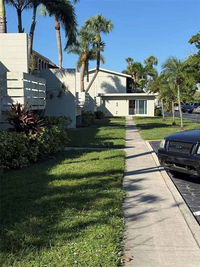 2304 Ringling Boulevard Sarasota FL 34237