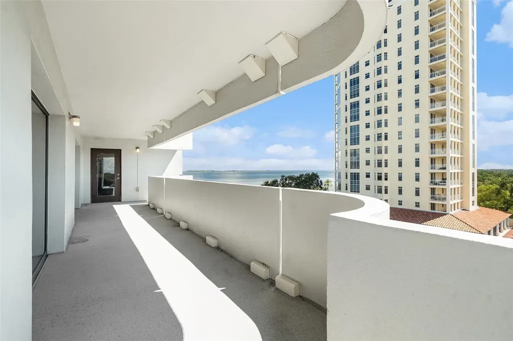4141 Bayshore Boulevard Tampa FL 33611