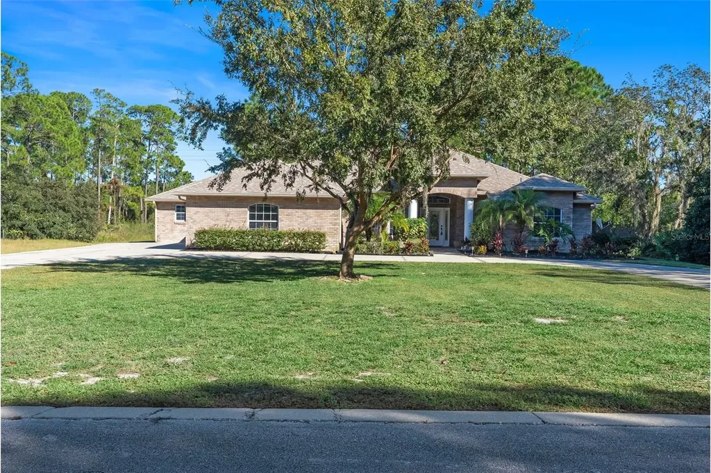 2666 Winnemissett Oaks Drive Deland FL 32724