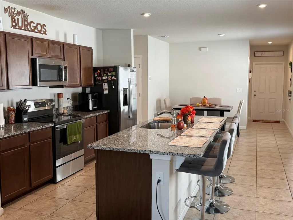 35147 Jomar Avenue Zephyrhills FL 33541