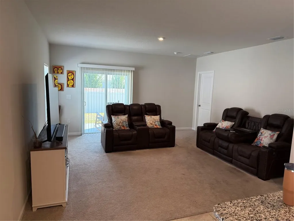 35147 Jomar Avenue Zephyrhills FL 33541