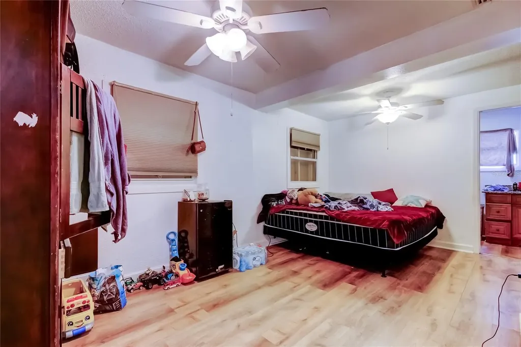 4532 Devonshire Road Tampa FL 33634
