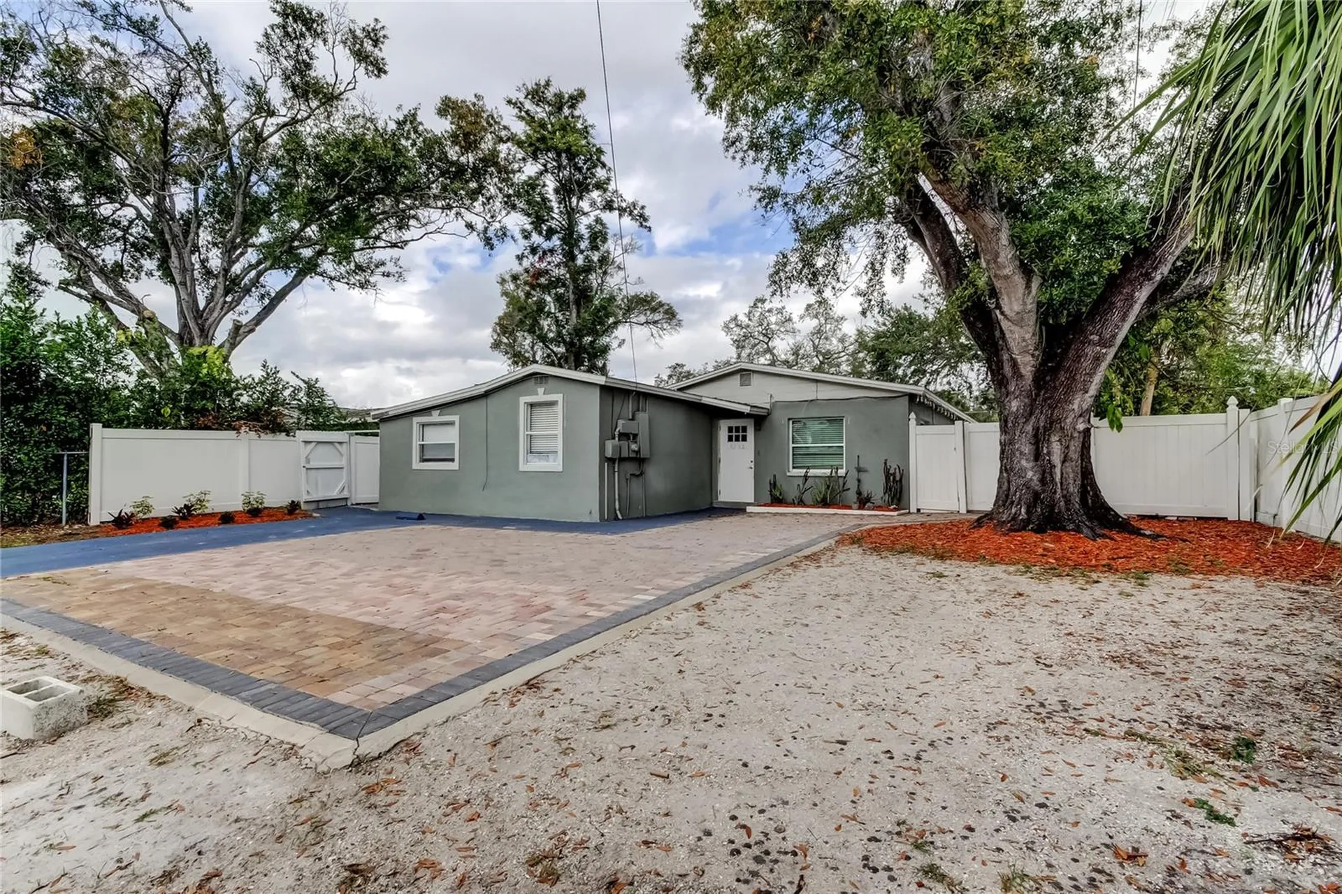 4532 Devonshire Road Tampa FL 33634