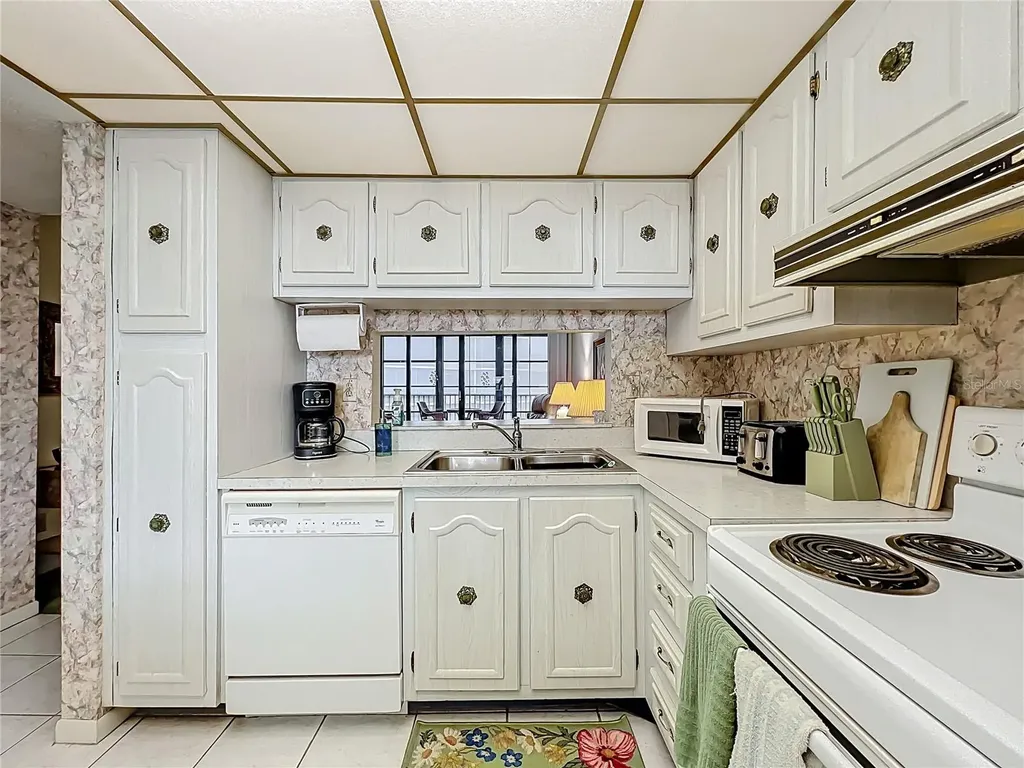 17580 Gulf Boulevard Redington Shores FL 33708