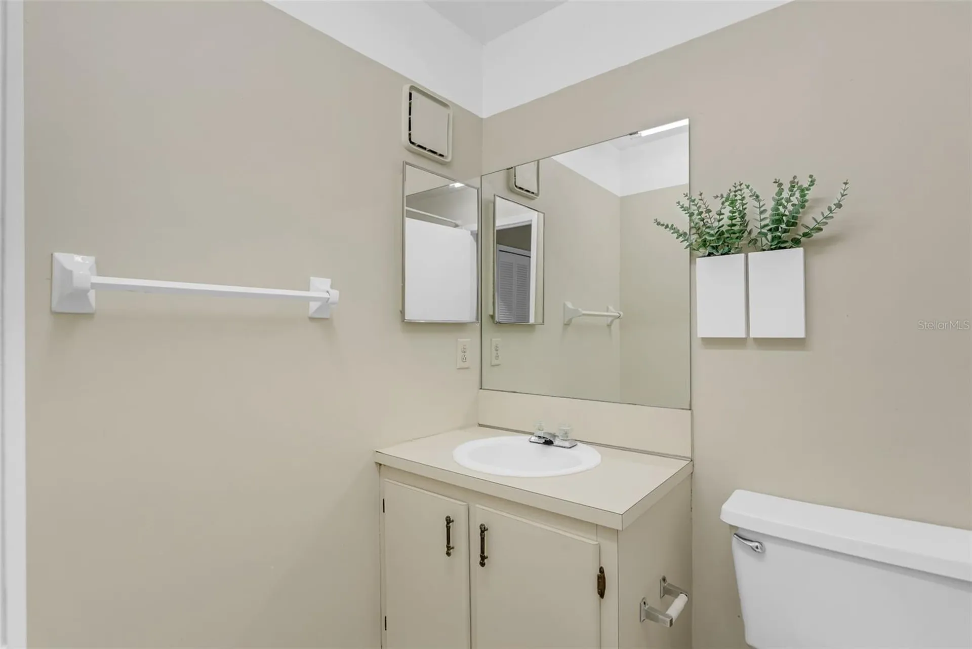 2597 Oak Park Way Orlando FL 32822