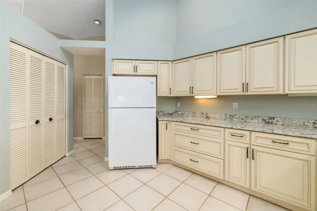 9523 Knightsbridge Circle Sarasota FL 34238
