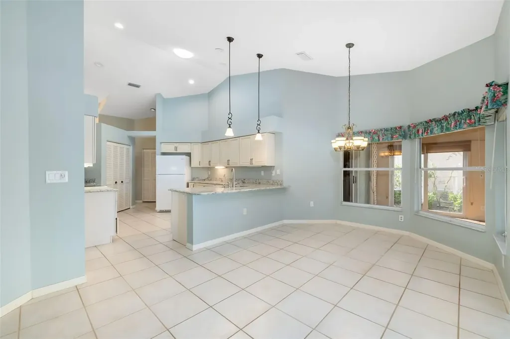 9523 Knightsbridge Circle Sarasota FL 34238